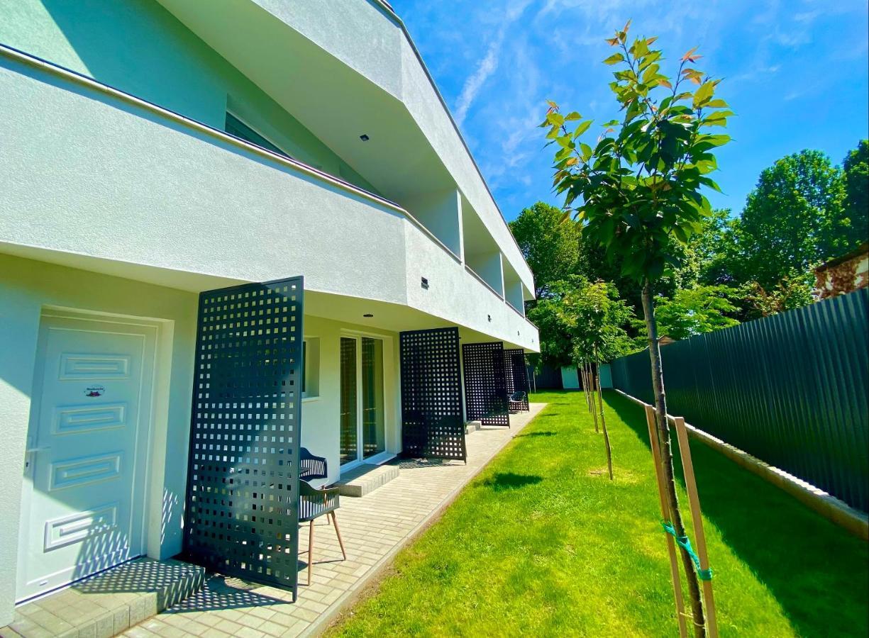 Lilac Apartman Balatonlelle Εξωτερικό φωτογραφία