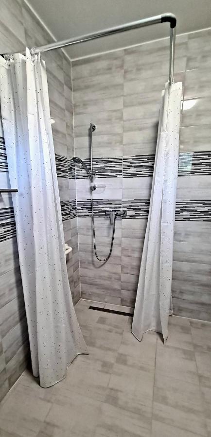 Lilac Apartman Balatonlelle Εξωτερικό φωτογραφία