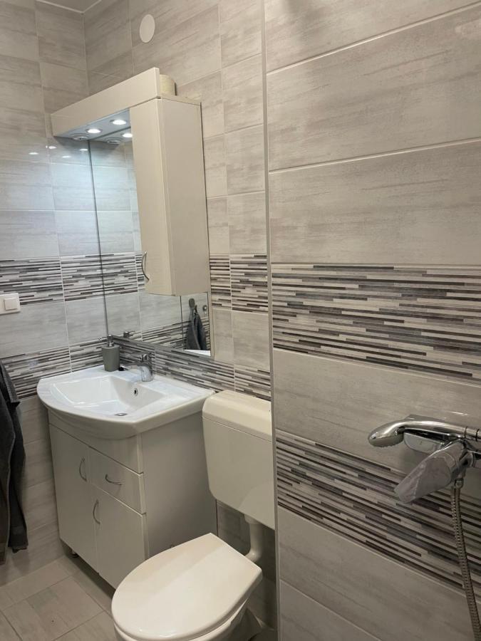 Lilac Apartman Balatonlelle Εξωτερικό φωτογραφία